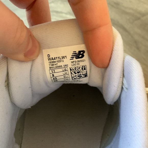 Women’s New Balance 411 v1 Walking Shoe - Picture 3 of 3